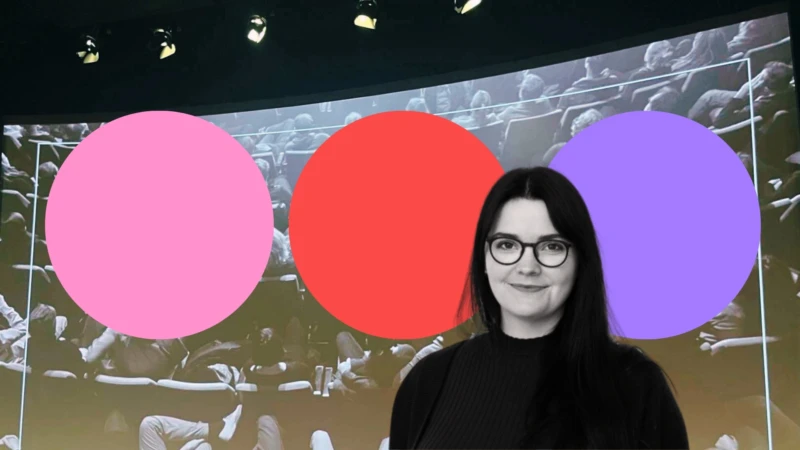 Bild med tre cirklar i rosa, rött och lila. Framför det en bild på textens författare Hillevi Gustafson.