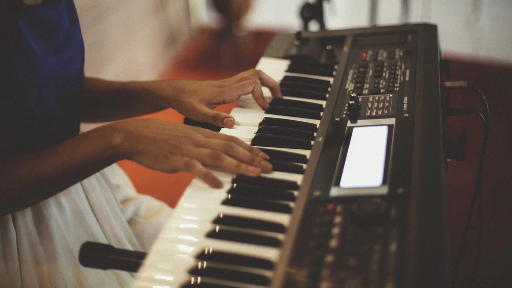 Spela keyboard med kulturskolan