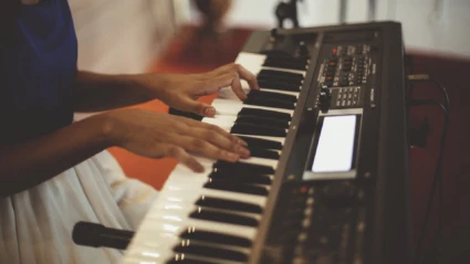 Spela keyboard med kulturskolan